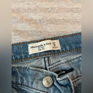 Abercrombie Mom High Rise Jeans